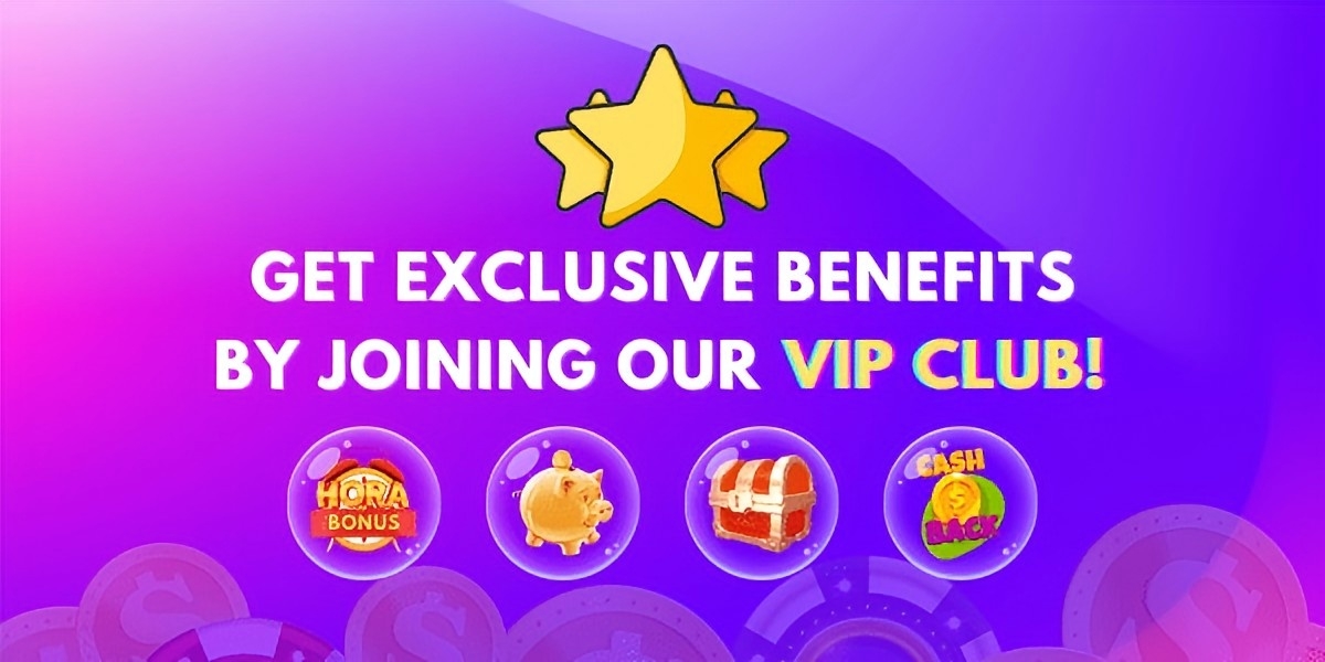 Casinoplus 15 cashback VIP rewards banner with golden crown and member perks visuals
